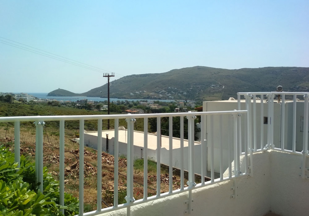 ΚΑΙ Η ΑΝΔΡΟΣ ΒΑΖΕΙ ΠΡΟΣΘΕΤΑ ΠΡΟΣΤΑΤΕΥΤΙΚΑ ΚΑΓΚΕΛΑ PROTEX