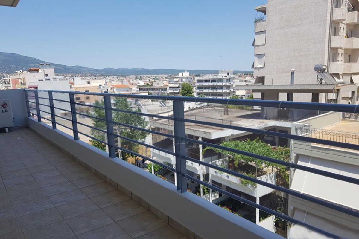 Προσθέστε μια έξτρα προστασία στο μπαλκόνι σας