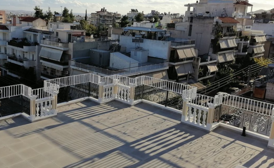 Μπαλκόνι με αυξομειώσεις ύψους κουπαστής - Protex