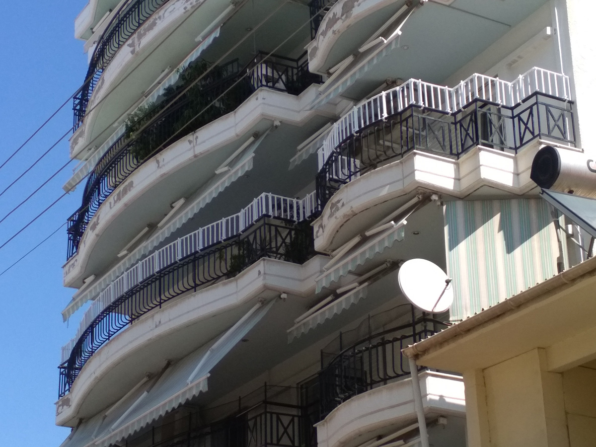 Μπαλκόνι με γωνίες - Protex