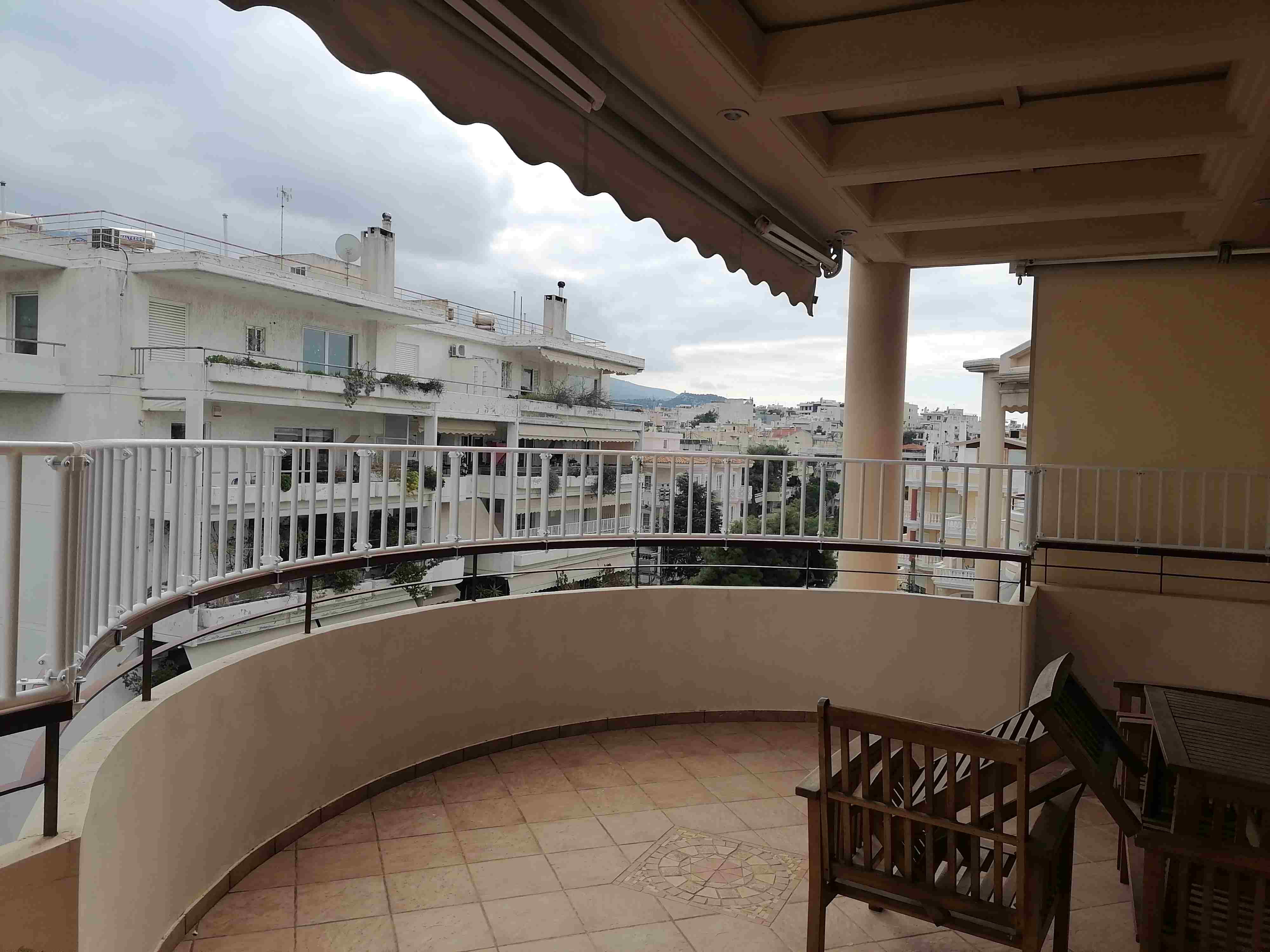 Μπαλκόνι με καμπύλες - Protex