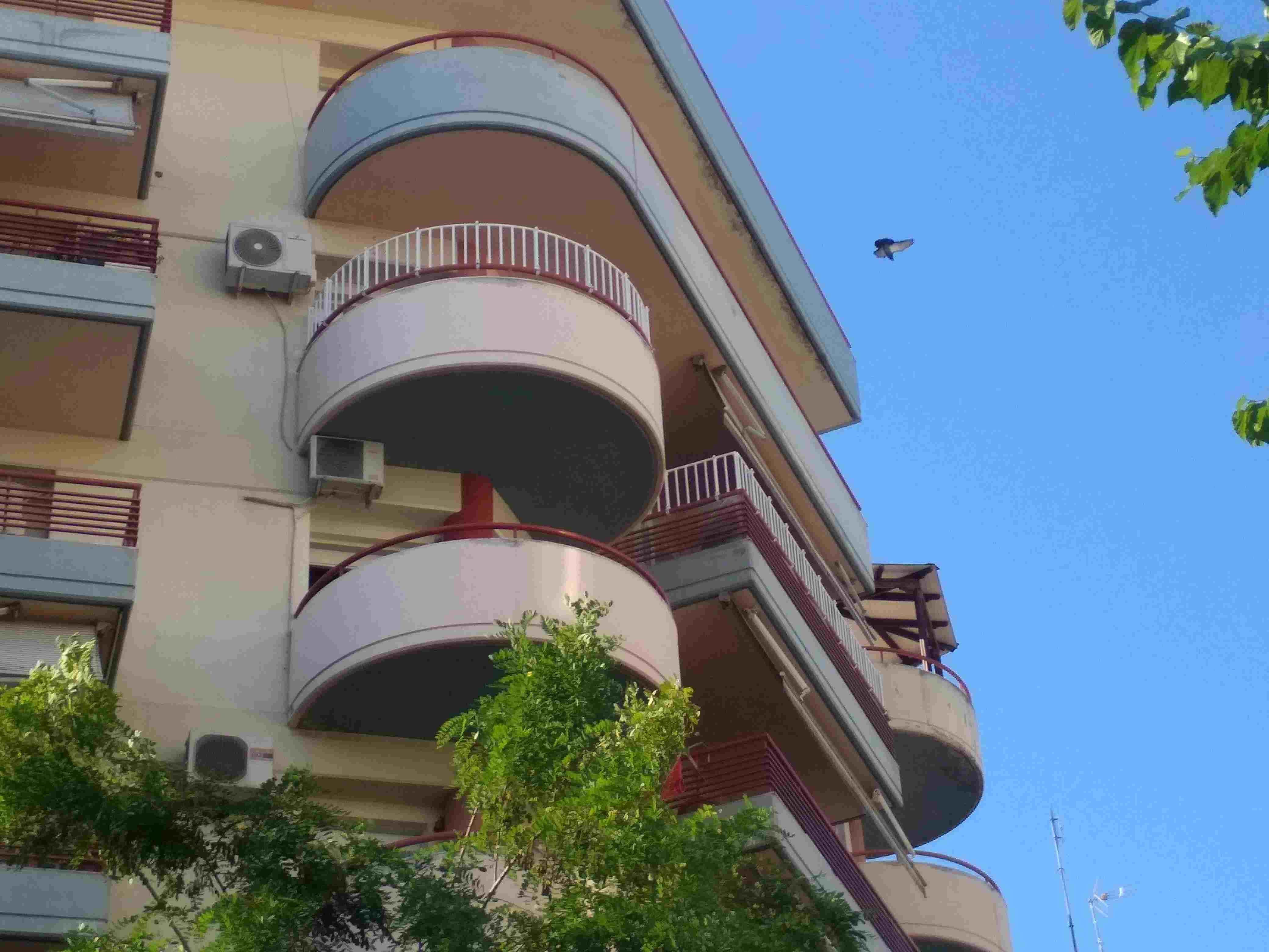 Μπαλκόνι με καμπύλες - Protex