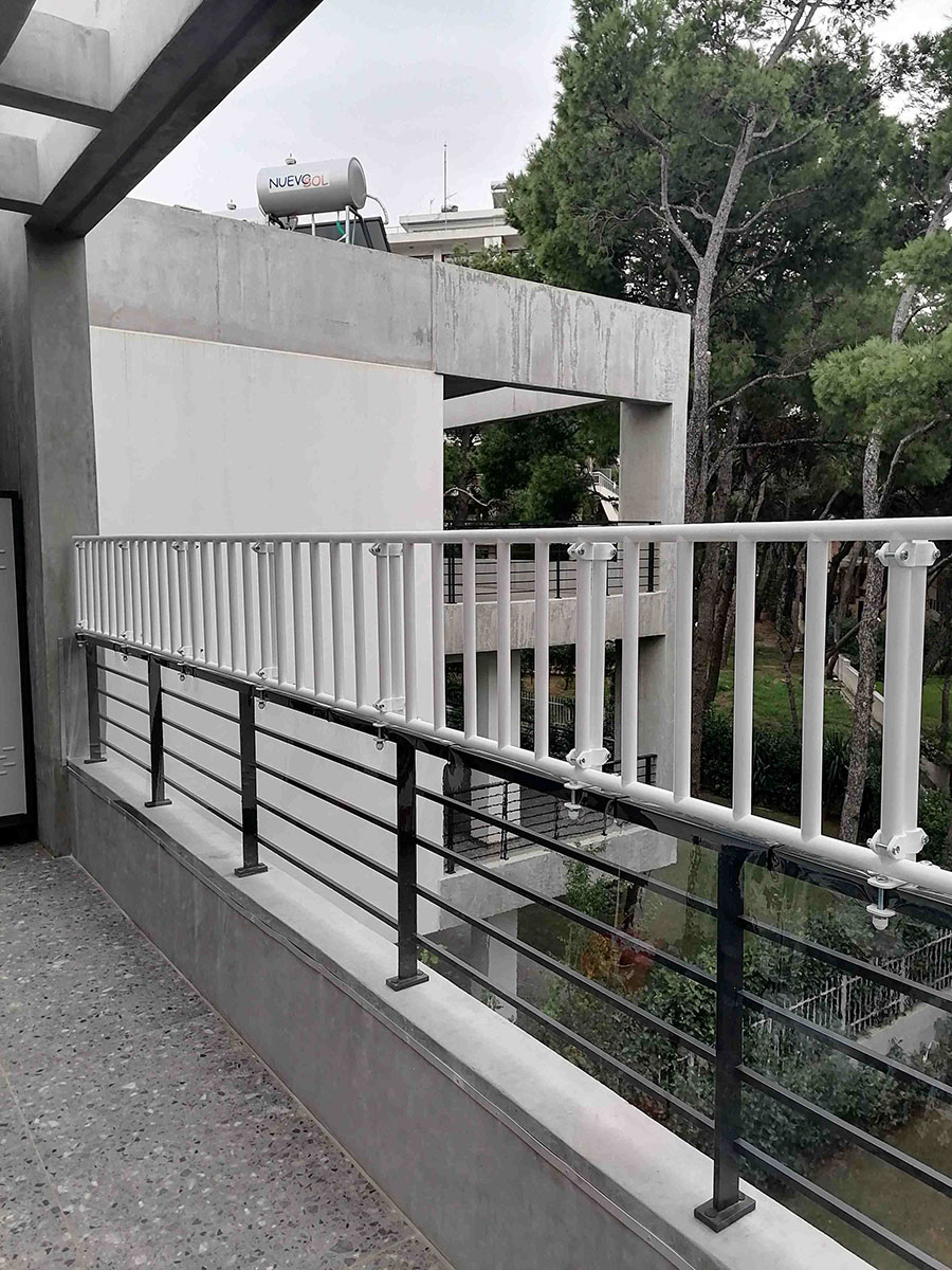 Διπλή κάλυψη με κάγκελο και μεμβράνη - Protex