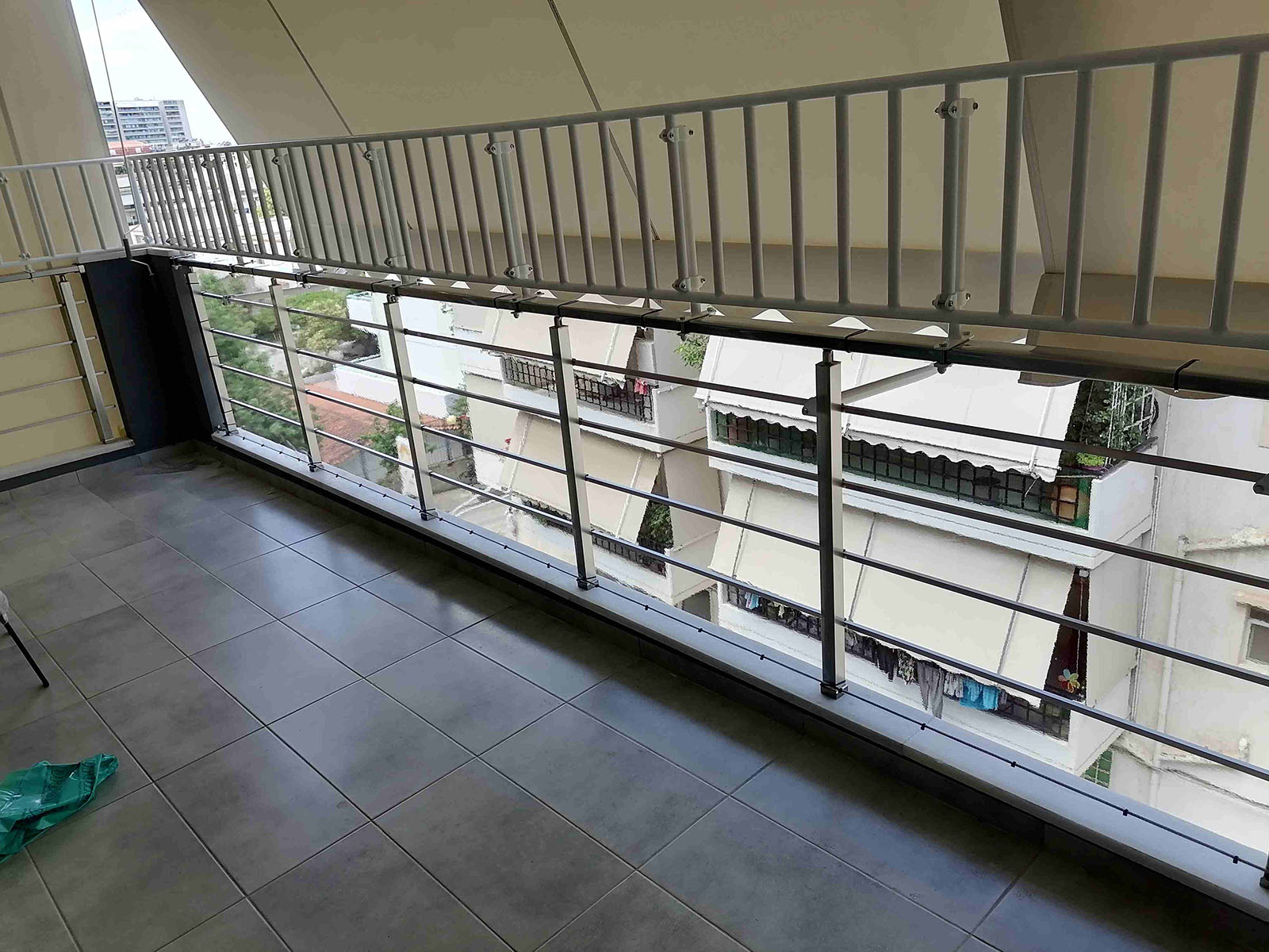 Διπλή κάλυψη με κάγκελο και μεμβράνη - Protex