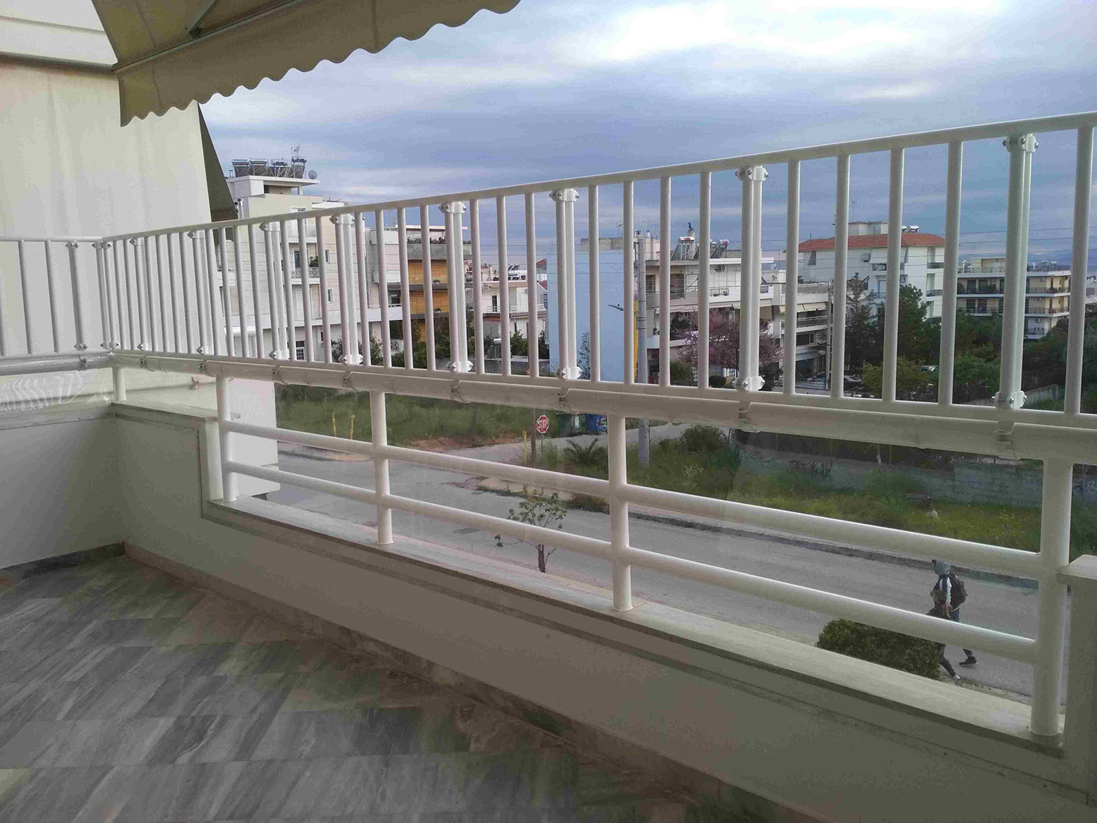 Διπλή κάλυψη με κάγκελο και μεμβράνη - Protex