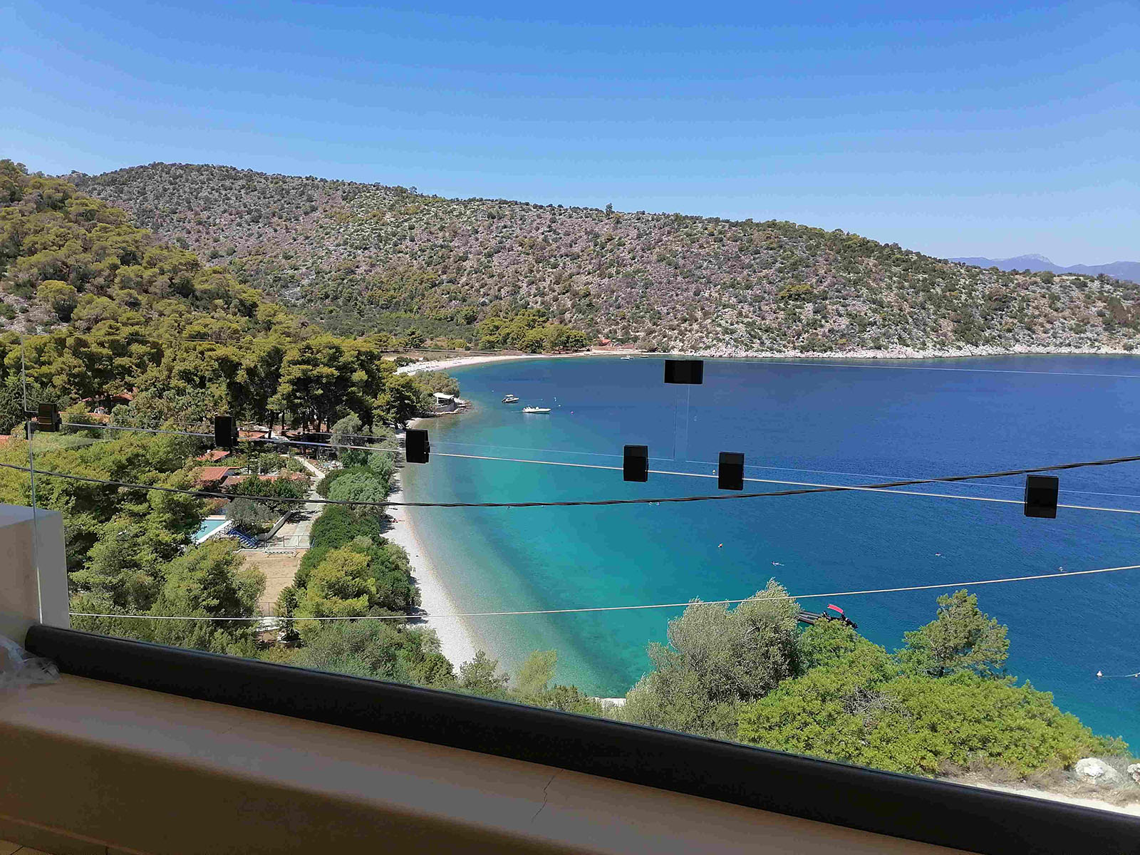 Ειδική κατασκευή με PlexiGlass σε τζάμι - Protex