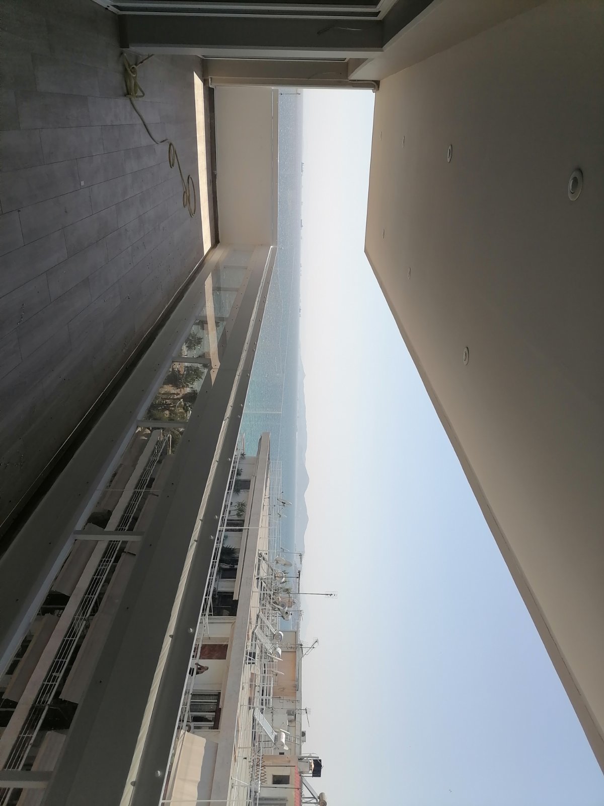 Ειδική κατασκευή με PlexiGlass σε τζάμι - Protex