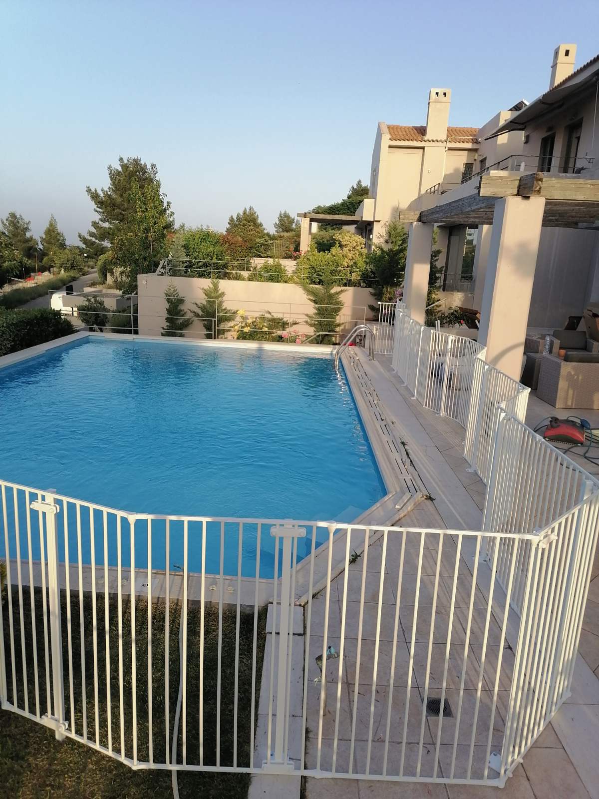 Κάγκελα για την πισίνα - Protex