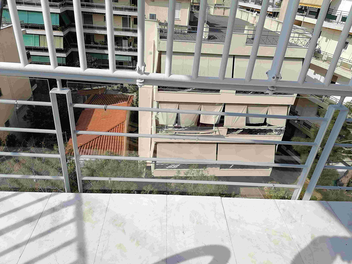 Διπλή κάλυψη με κάγκελο και plexiglass - Protex